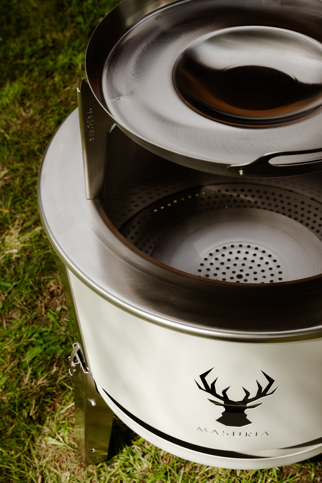 Alpha 600 Steak & Fire Set – Ivory Frost