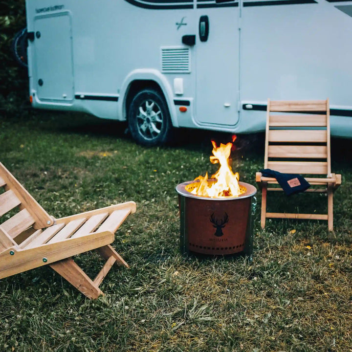 Alpha Camp – Portable Smokeless Fire Pit for Outdoor Adventures | Masuria Wild – Masuria Wild | smokeless fire pit, outdoor chair (rauchfreies Feuerstelle, Gartenstuhl)